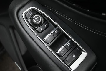 https://dvg-vehicle-assets.s3.amazonaws.com/C4935/cb0iesdwyflowckirm5fe3vuv.jpg
