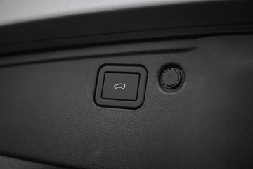 https://dvg-vehicle-assets.s3.amazonaws.com/C4947/11tdt4u19szjzazpkiizduuy7.jpg