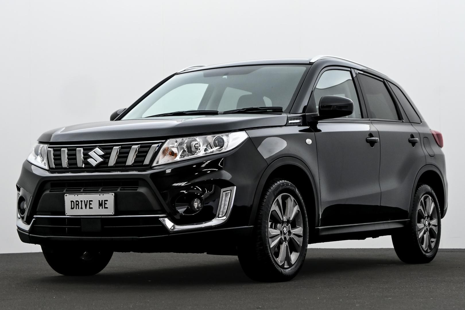 Suzuki Vitara image 1
