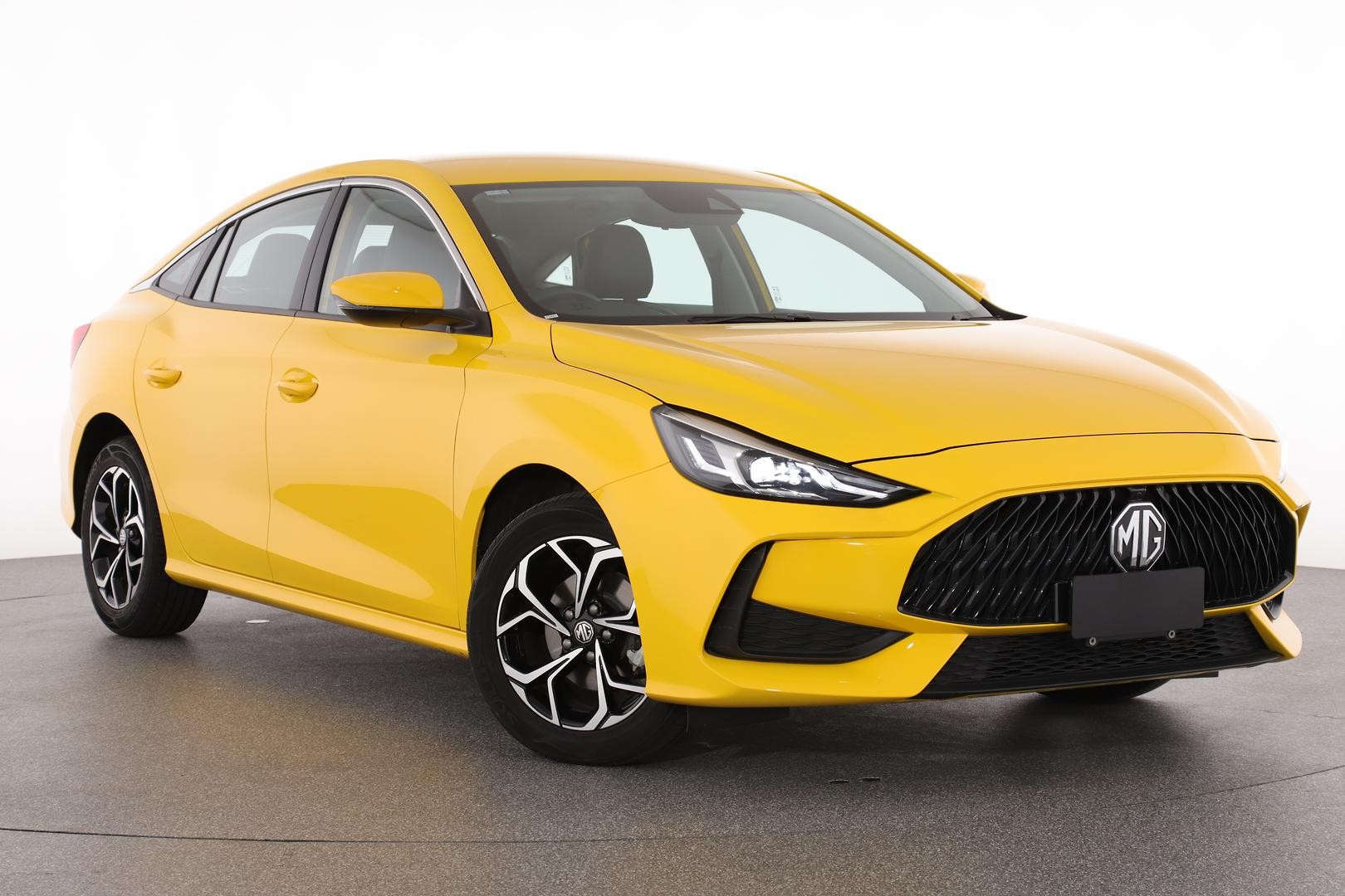 MG Mg5 image 1