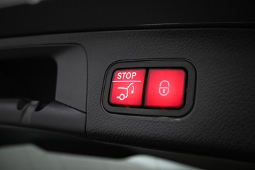 https://dvg-vehicle-assets.s3.amazonaws.com/C4967/9dff9vpbzen95mitt8ms5bl6n.jpg