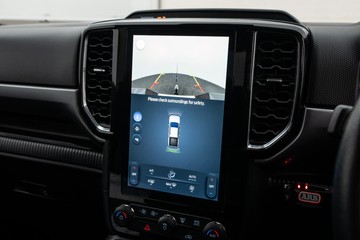 https://dvg-vehicle-assets.s3.amazonaws.com/C4970/3hatrublfaisxpkggmantlo96.jpg