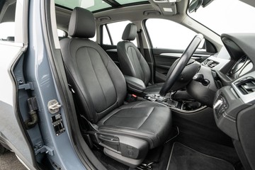 https://dvg-vehicle-assets.s3.amazonaws.com/C4975/8r7sijiz2c7hzpllwikpbx9fr.jpg