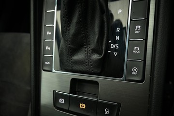 https://dvg-vehicle-assets.s3.amazonaws.com/C4976/302z7sdozzvufhp5unjf75fbd.jpg