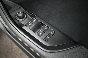 https://dvg-vehicle-assets.s3.amazonaws.com/C4976/62nvrdvi3dourpsns29ljtyeu.jpg
