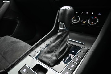 https://dvg-vehicle-assets.s3.amazonaws.com/C4976/7hmtxt1gt3n4jvvccz3n9sh6l.jpg