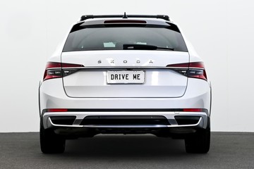 https://dvg-vehicle-assets.s3.amazonaws.com/C4976/9nvc8h0l9m29sx27r0tjmzuhj.jpg
