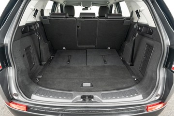 https://dvg-vehicle-assets.s3.amazonaws.com/C4980/41ymybhjj0e1d597p9336nlbk.jpg