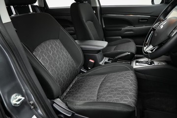 https://dvg-vehicle-assets.s3.amazonaws.com/C4988/a9wnokkdgu4r0tof5vzr63334.jpg