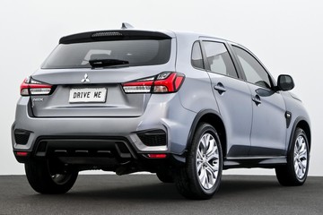 https://dvg-vehicle-assets.s3.amazonaws.com/C4988/bq8y1uyxxzugb5zgai89m1lp1.jpg