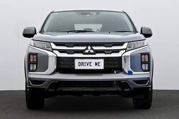 https://dvg-vehicle-assets.s3.amazonaws.com/C4988/cy9c7hbhutu84pcq24698v9nf.jpg