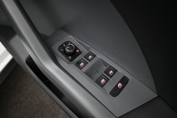 https://dvg-vehicle-assets.s3.amazonaws.com/C4991/54y35yth9apn5b377hso7kw43.jpg