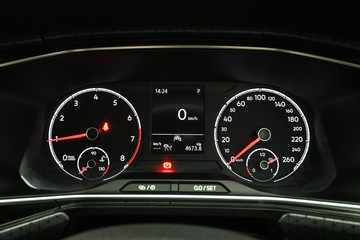 https://dvg-vehicle-assets.s3.amazonaws.com/C4991/bw7l0hstx6pko2vmz8m13akm.jpg