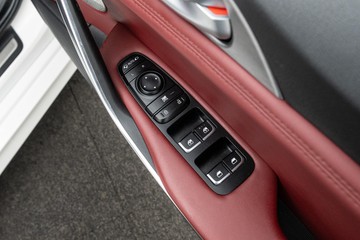 https://dvg-vehicle-assets.s3.amazonaws.com/C4992/7jl826oxks9x6ggpp27nfe2p1.jpg