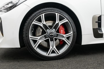 https://dvg-vehicle-assets.s3.amazonaws.com/C4992/8ra5op0qquaq34o9o10n3u3fd.jpg