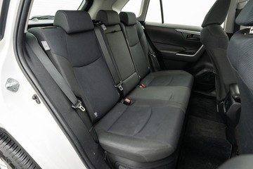 https://dvg-vehicle-assets.s3.amazonaws.com/C5000/62fy3yaae4my6x7undyxz5j2o.jpg