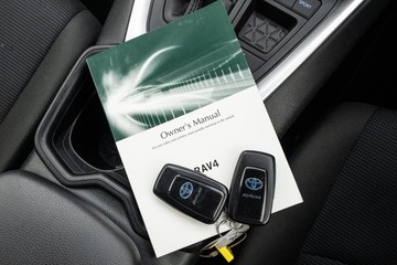 https://dvg-vehicle-assets.s3.amazonaws.com/C5000/biee9gdm2mdqbegmqn2tq8gsc.jpg