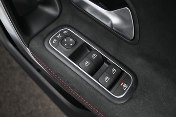 https://dvg-vehicle-assets.s3.amazonaws.com/C5003/55dog2iamves8ik6oxc0bawg5.jpg