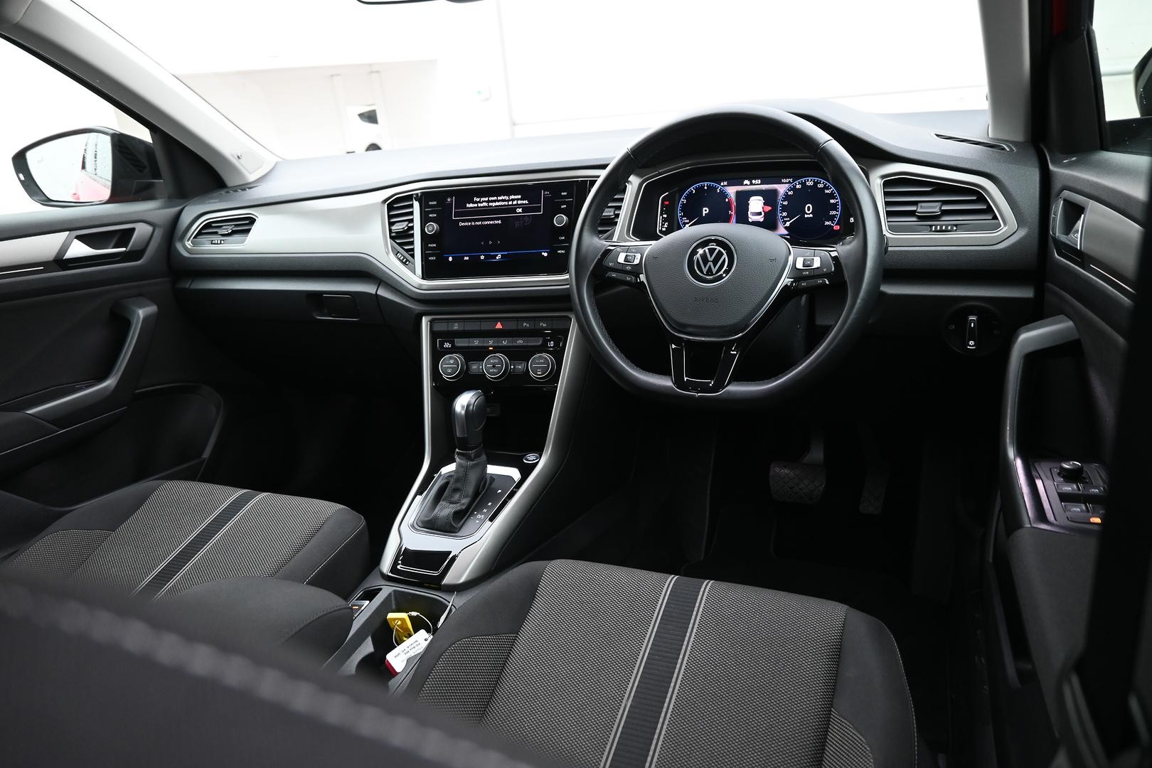 Volkswagen T-roc image 4
