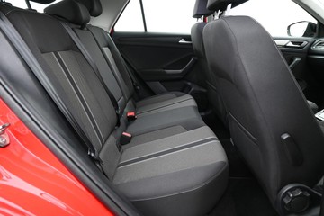 https://dvg-vehicle-assets.s3.amazonaws.com/C5011/8t7rb4m97k8fwecsp8w9ihm45.jpg