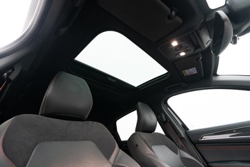 https://dvg-vehicle-assets.s3.amazonaws.com/C5014/4oelhu7w7pc08y4mqwwixl194.jpg