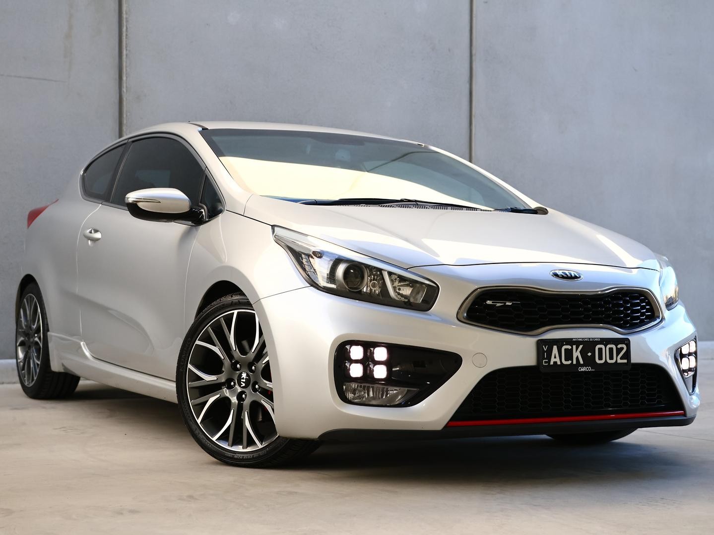 Kia Pro_cee'd image 1