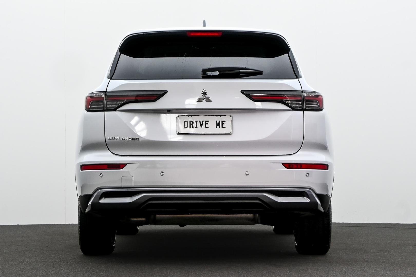 Mitsubishi Outlander image 3
