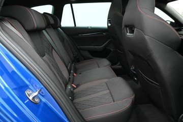 https://dvg-vehicle-assets.s3.amazonaws.com/C5027/1a0coywddlyxwgrngq3cr5hyv.jpg