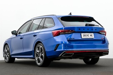 https://dvg-vehicle-assets.s3.amazonaws.com/C5027/57jypdt061nm6f8bfr03nd632.jpg