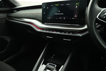 https://dvg-vehicle-assets.s3.amazonaws.com/C5027/6ehybqdxli5ap16l3k9s4oey6.jpg