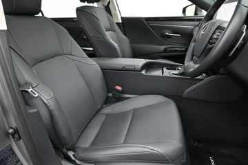 https://dvg-vehicle-assets.s3.amazonaws.com/C5040/7oc3hzai8ekeeng7nbmnx9uqk.jpg