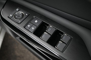 https://dvg-vehicle-assets.s3.amazonaws.com/C5040/awhu667x76kcpek0tv68ju7rf.jpg