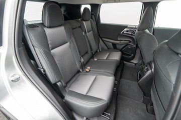 https://dvg-vehicle-assets.s3.amazonaws.com/C5042/8bletsdzosz79etrw6vj2696d.jpg