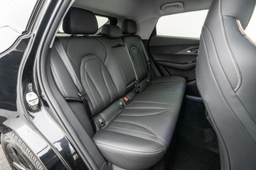 https://dvg-vehicle-assets.s3.amazonaws.com/C5046/48rp8yll5v8r1ntldu3pjzuy0.jpg