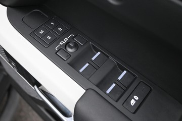 https://dvg-vehicle-assets.s3.amazonaws.com/C5058/cz2xz4m3btsbwuoglag34mg80.jpg