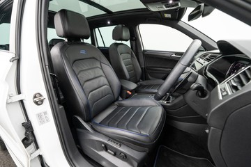 https://dvg-vehicle-assets.s3.amazonaws.com/C5072/55p4yhuv2m1foa2n2oft77ivw.jpg