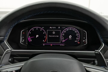 https://dvg-vehicle-assets.s3.amazonaws.com/C5072/e6x4lwxxmawmokv375o7yccmi.jpg