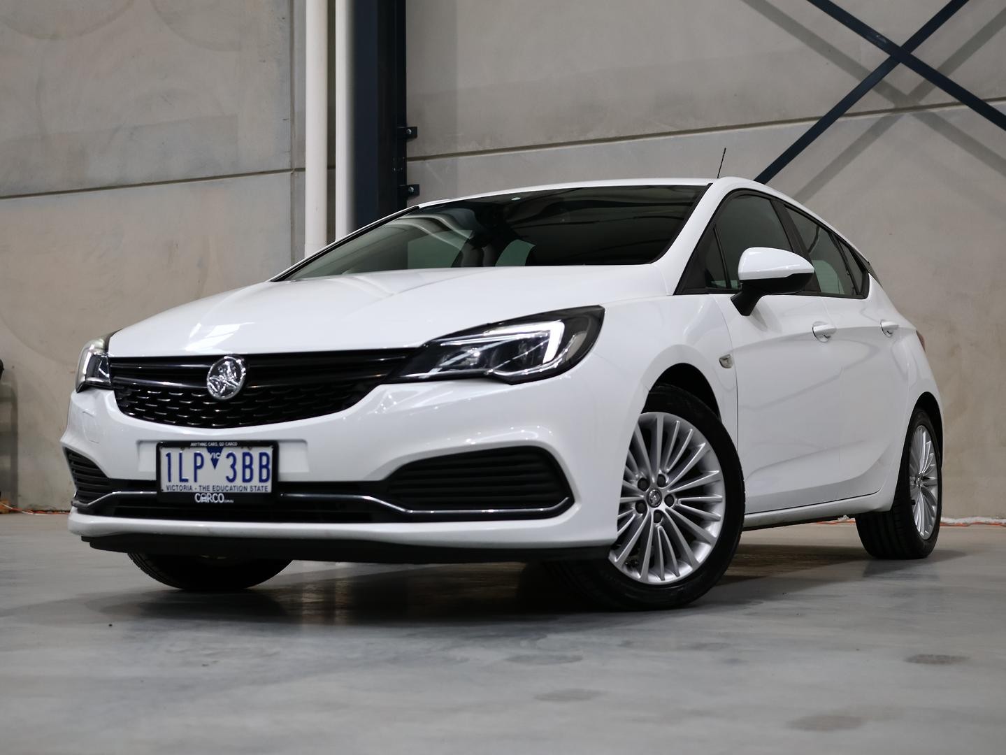 Holden Astra image 3