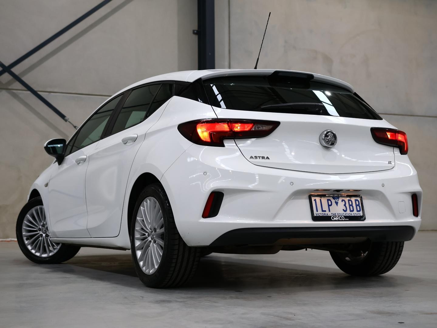 Holden Astra image 4