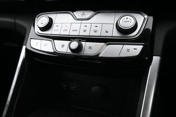 https://dvg-vehicle-assets.s3.amazonaws.com/C5091/cyzi7tst4t4qvla4lmvnwh7kg.jpg