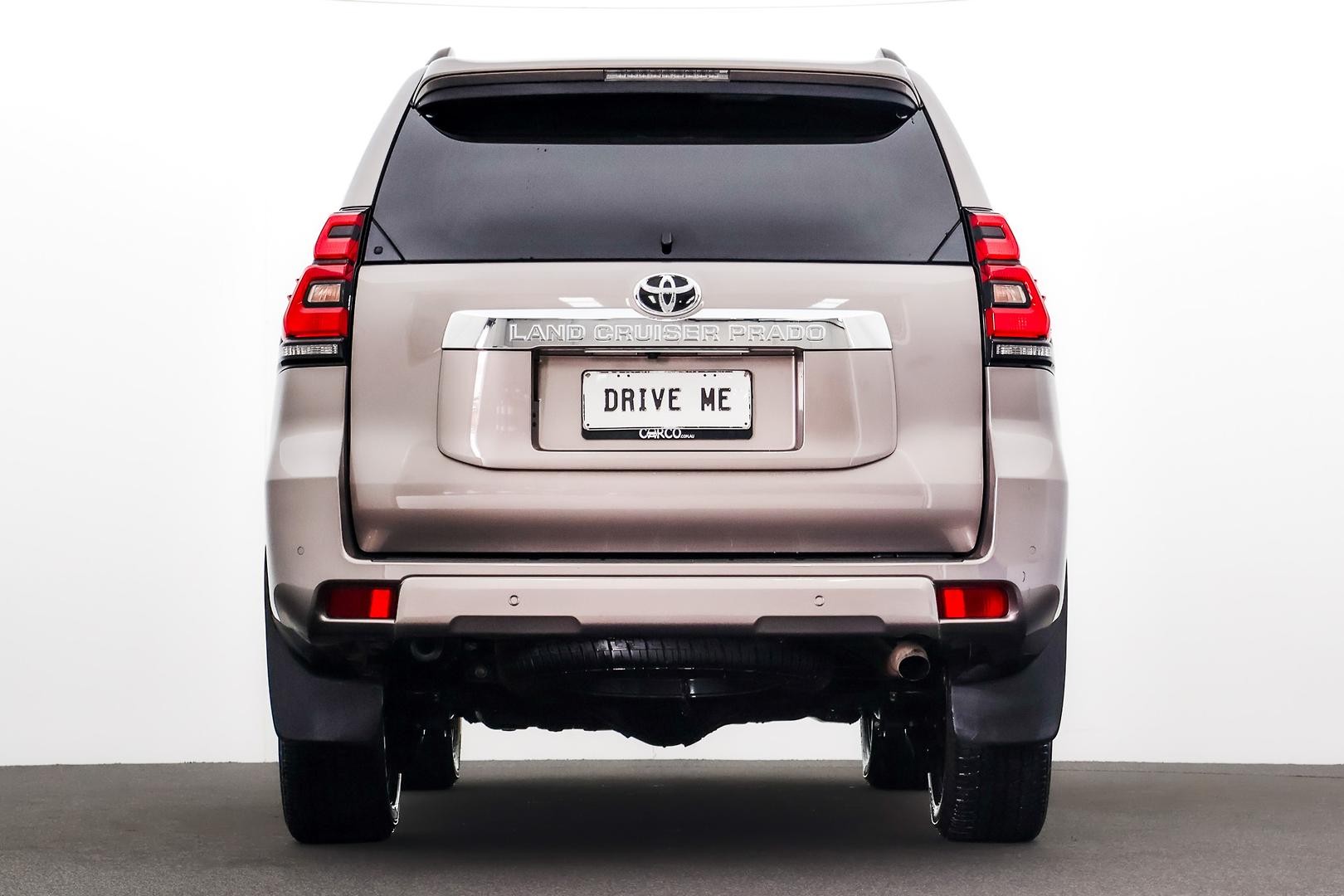 Toyota Landcruiser Prado image 3