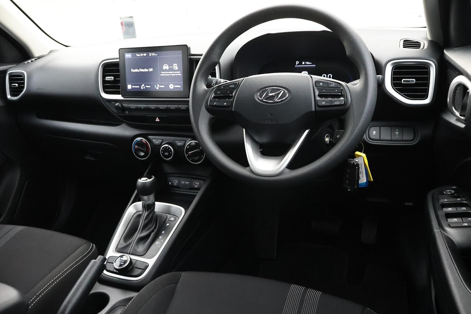 Hyundai Venue image 4