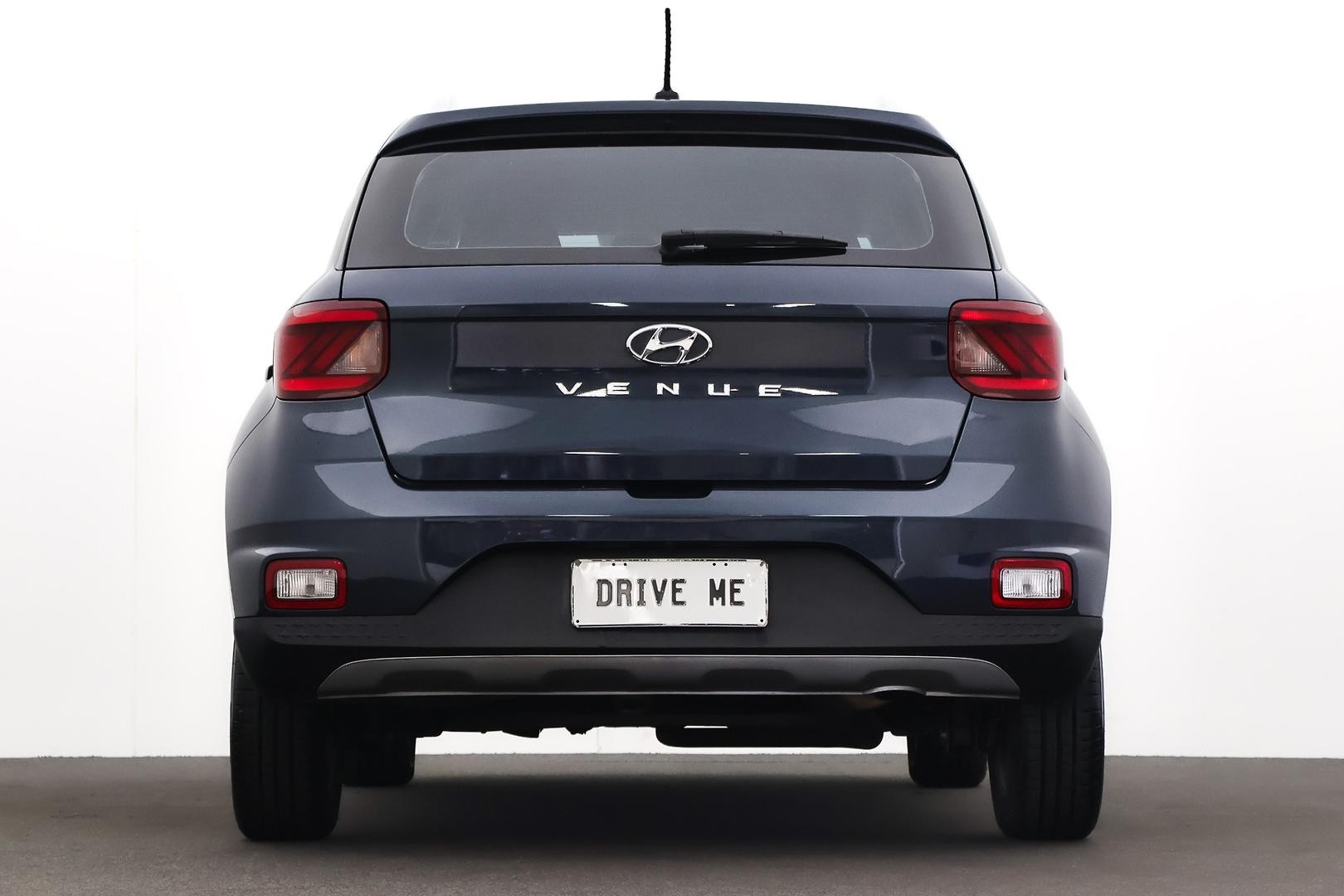 Hyundai Venue image 3