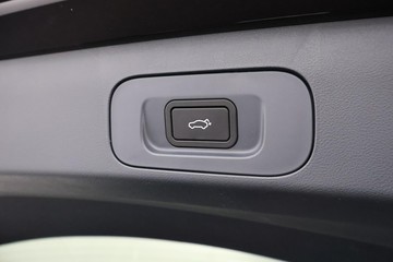 https://dvg-vehicle-assets.s3.amazonaws.com/C5178/3cupv5aml7iqeq22xy76q4f43.jpg