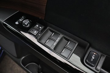https://dvg-vehicle-assets.s3.amazonaws.com/C5180/2oqznhtouxp6ews5eruwfmhw5.jpg