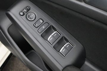 https://dvg-vehicle-assets.s3.amazonaws.com/C5192/8qbntg5f1lgec6daj2hckue1p.jpg