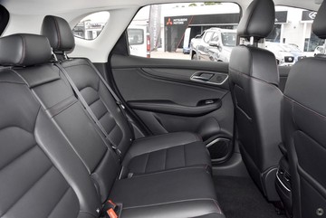 https://dvg-vehicle-assets.s3.amazonaws.com/C52106/ebox1io7xi688z9uxvygwkvm.jpg