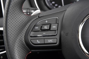 https://dvg-vehicle-assets.s3.amazonaws.com/C52106/mqc1t7yr4nyw1lgbbehrso4l9.jpg