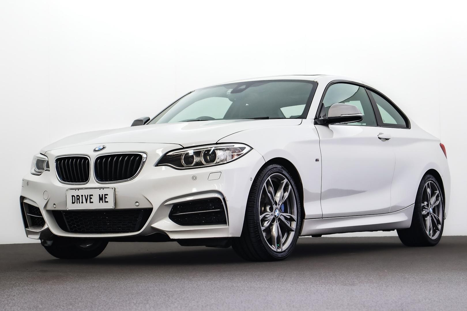 BMW 2 Series image 1