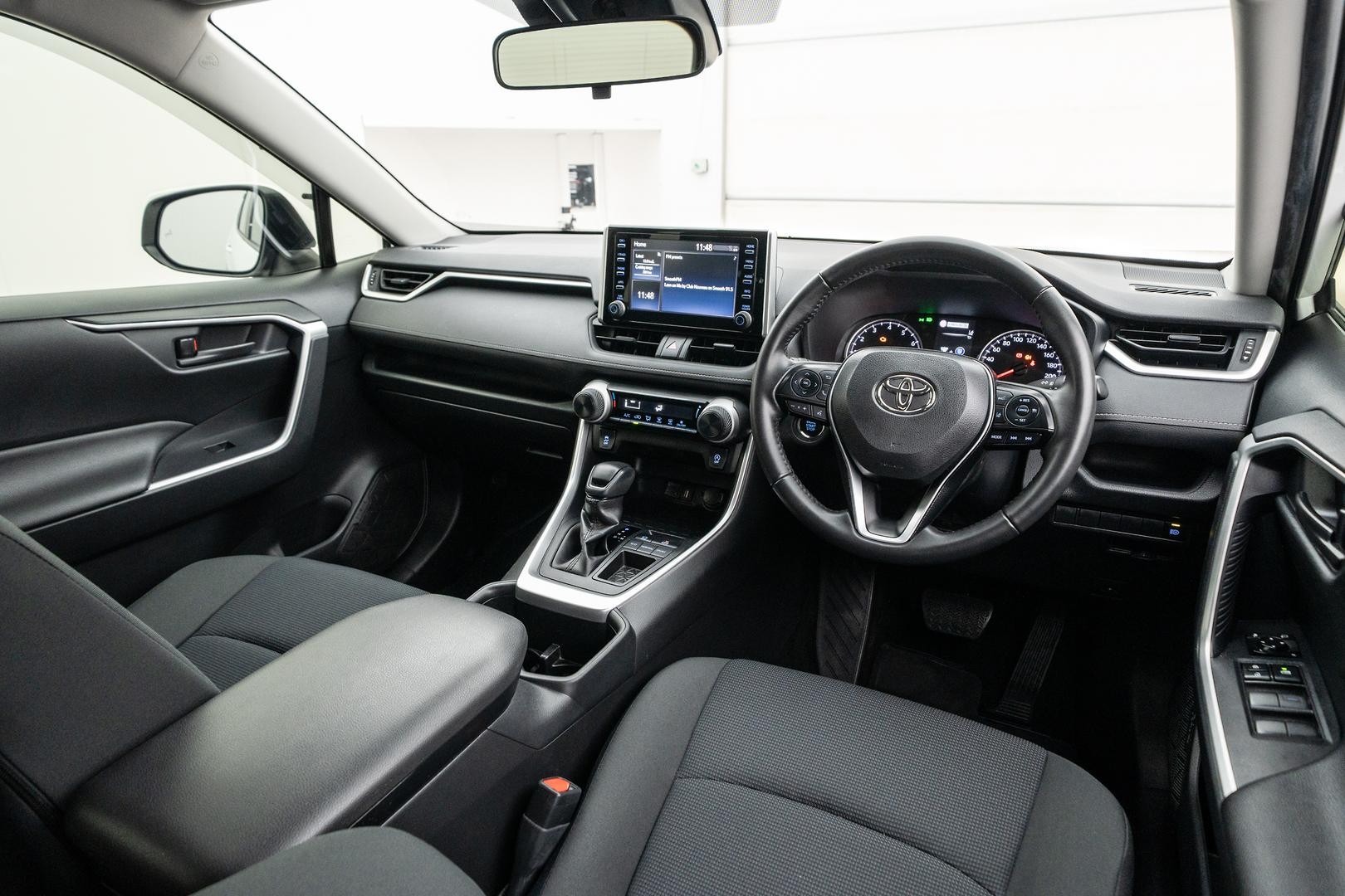 Toyota Rav4 image 4